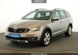 Skoda Octavia Combi 2.0 TDI  Scout 4x4 #AHK#LED#Pano# - : Beige, Schiebedach, Kombi