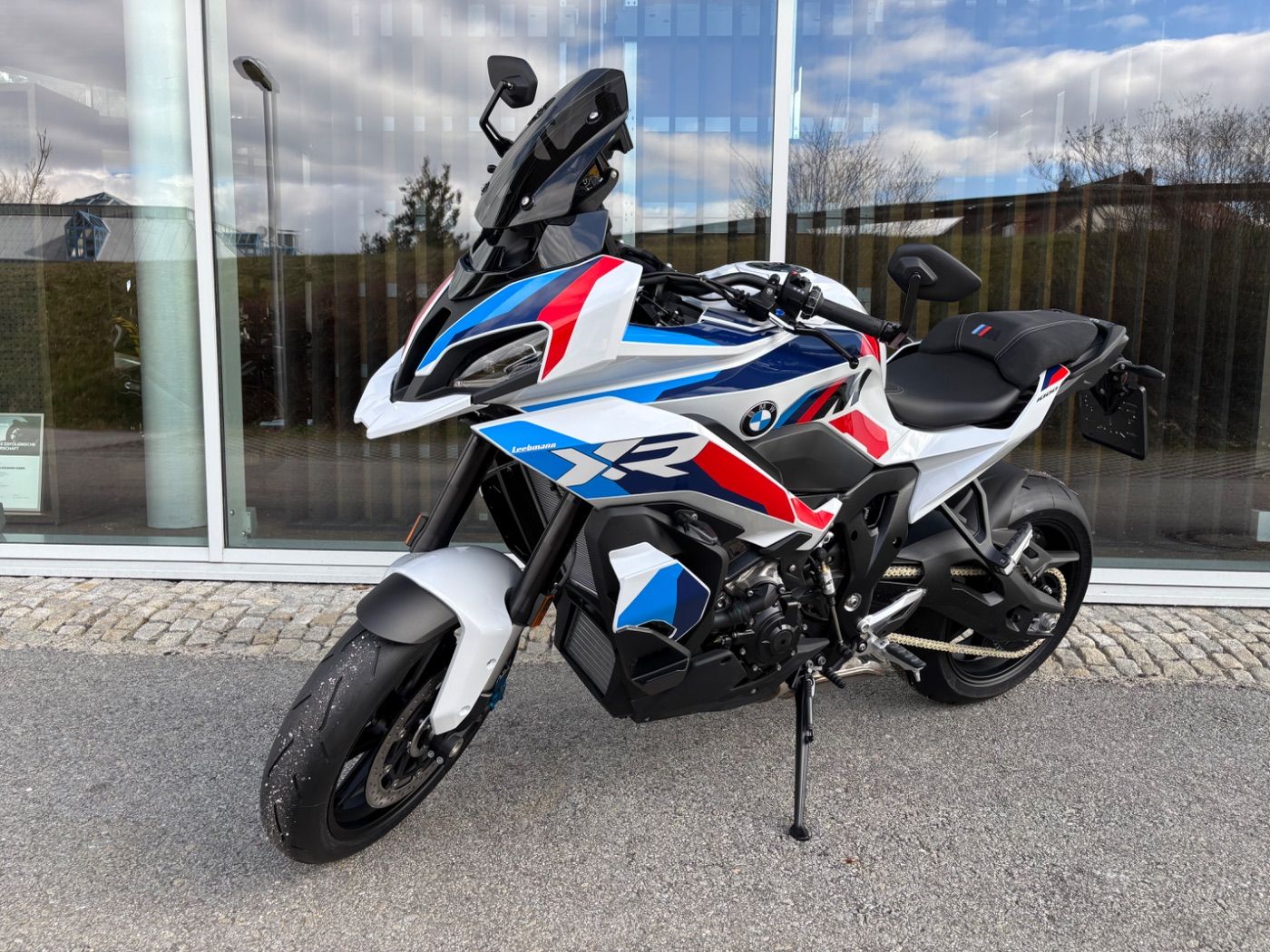 Fahrzeugabbildung BMW M 1000 XR