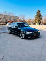 BMW E36 - 328i / M-Paket / Schalter - BMW 328 aus 1997: 328i