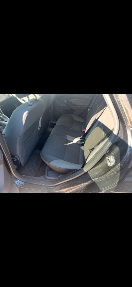 Ford Focus 2012 — photo 12