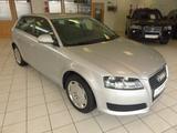 Audi A3 Sportback 1.6 Attraction*AUTOMATIK*TÜV NEU* - Audi A3: Automat