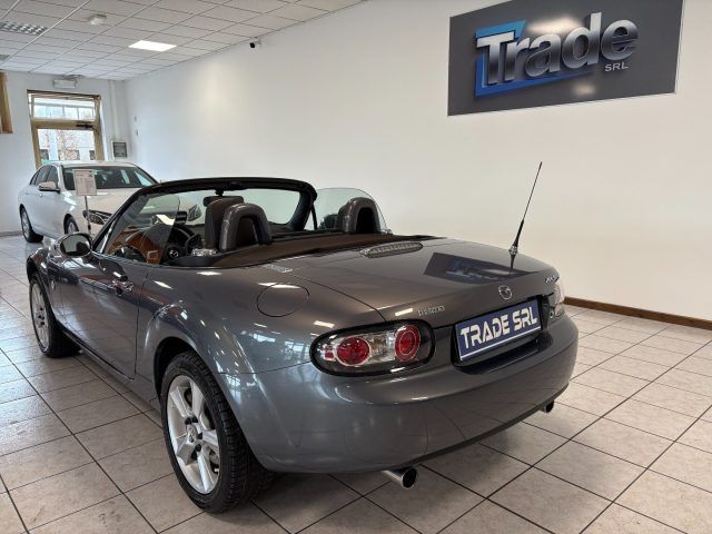 Mazda MAZDA MX-5 MX-5 Roadster 1.8L 16V