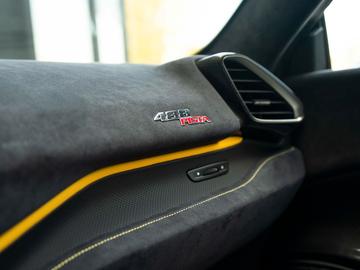 2019 Ferrari 488 PISTA 缩略图 18