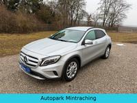 Mercedes-Benz GLA 200 CDT Style :TÜV NEU