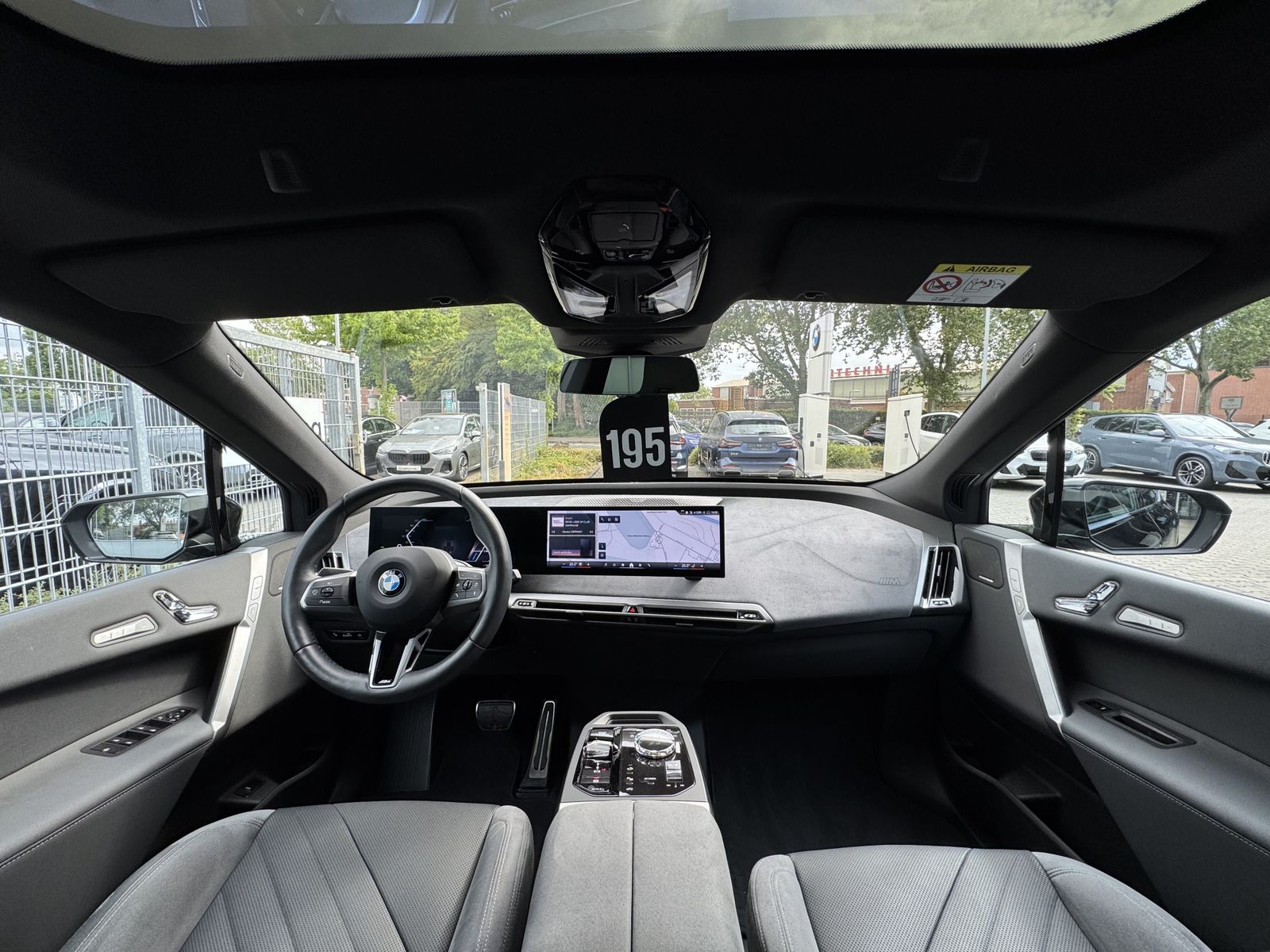 BMW iX xDrive60 M Sport 2-Achs Luft PanoSky AHK H&K foto 2
