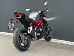 KAWASAKI Z 900 ABS mit 70 bzw. auf 35 kW 48 PS GEDROSSELT