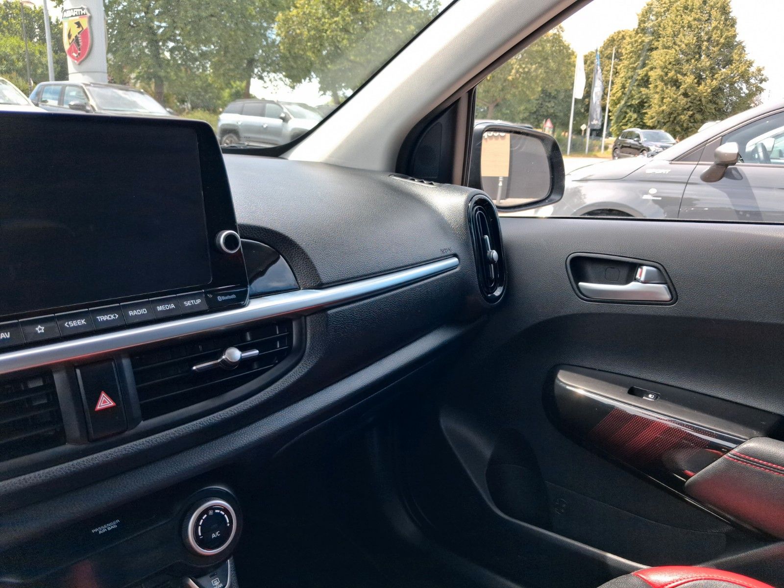 Fahrzeugabbildung Kia Picanto GT-Line AMT Leder Navi Kamera 84PS uvm.