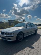 BMW E39 525i - MOTOR NEU-Scheckheft - M Paket - BMW: E39 M Paket