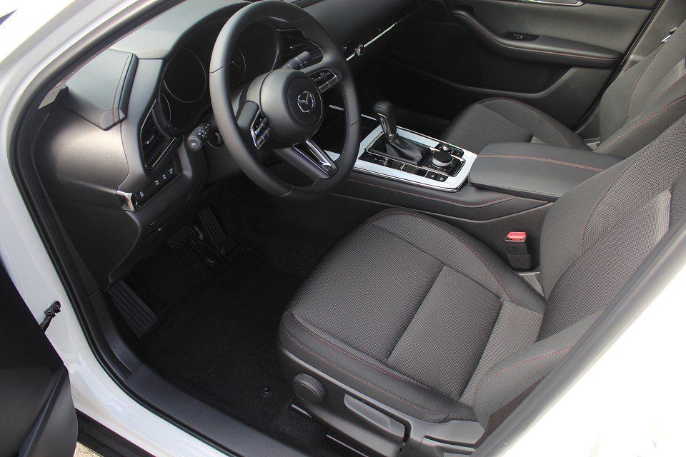 Fahrzeugabbildung Mazda CX-30 2025 M-Hybrid Homura G-140 AT *Juni-Aktion