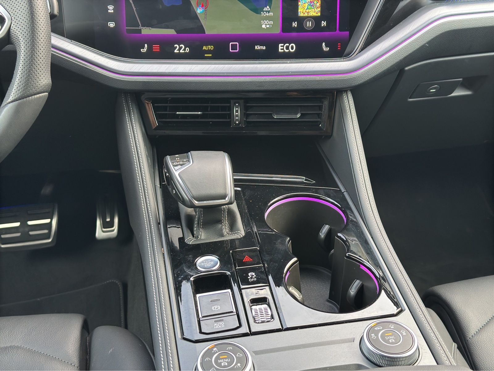 Fahrzeugabbildung Volkswagen Touareg 3.0 TDI 4M R-Line AHK MATRIX