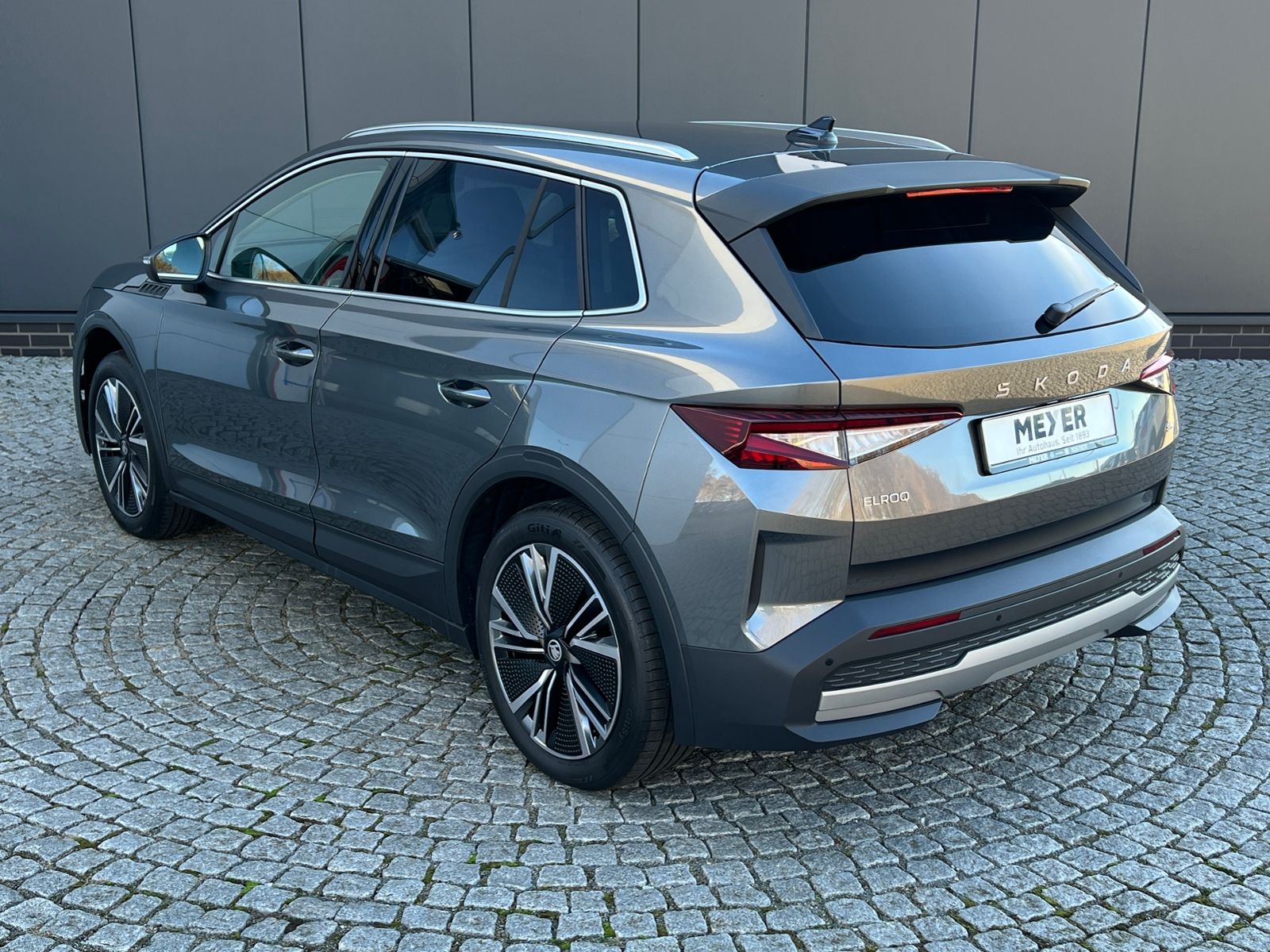 Fahrzeugabbildung SKODA Elroq 85 *Wärmepumpe,KESSY,21"LM-Felge*
