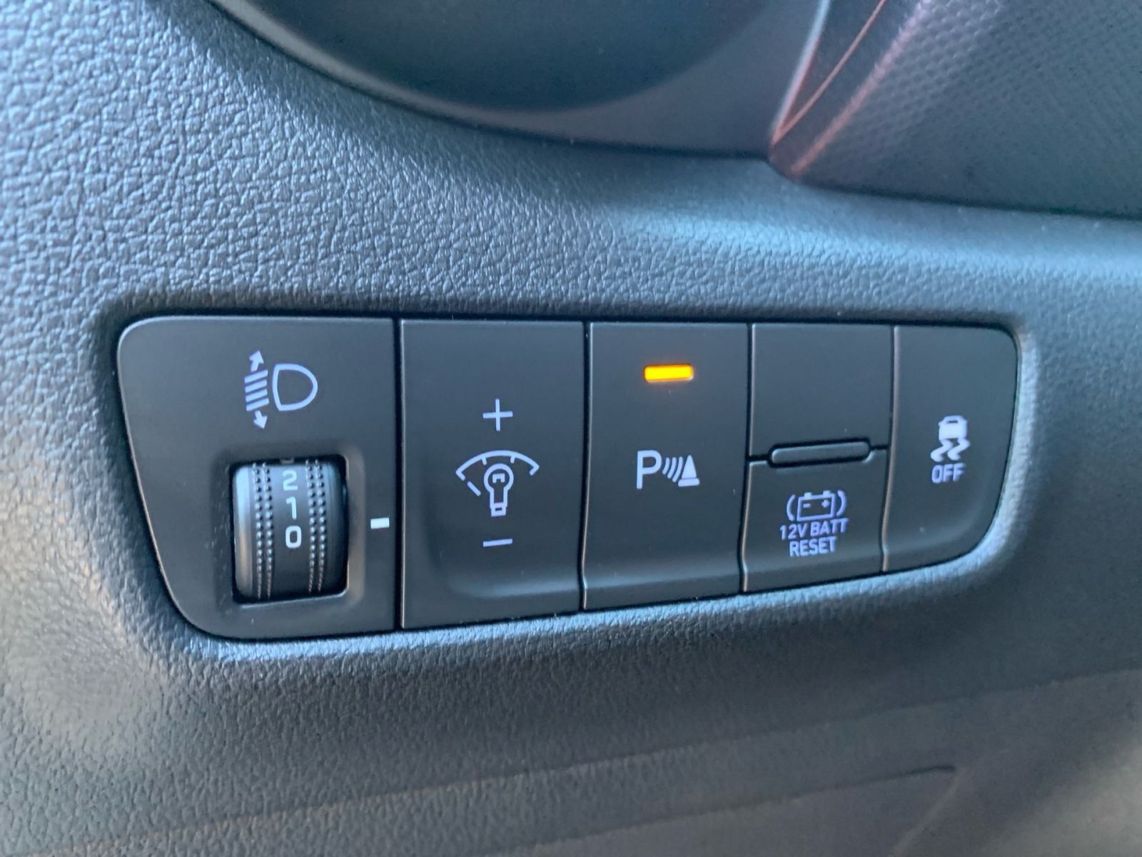 Fahrzeugabbildung Hyundai Kona 1.6 GDI Trend Hybrid 1Hd Allwetter