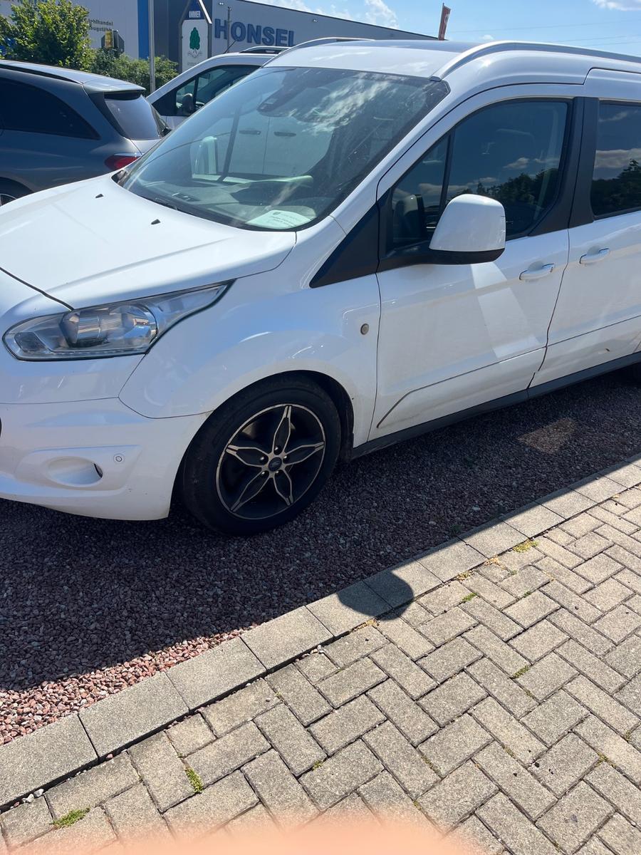 Ford Grand Tourneo Connect Titanium,Panoram,7-Si,1Hd.