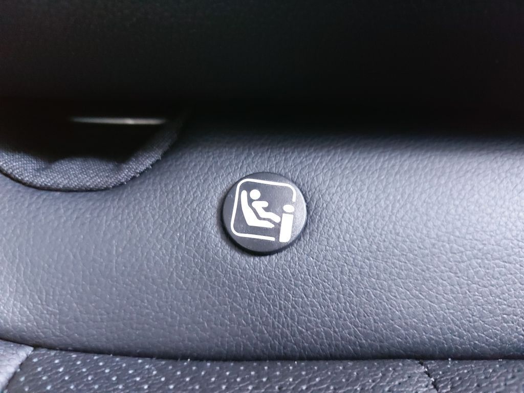 Fahrzeugabbildung Opel Grandland PIH 1.6 AT Ultimate+LED+Sitzheiz+Leder