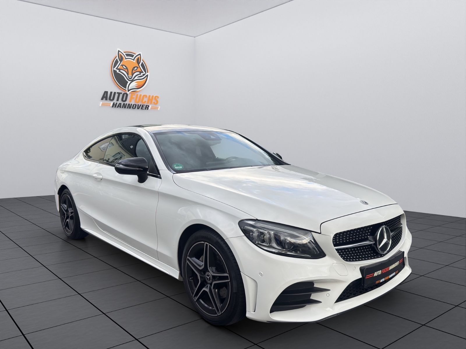 Mercedes-Benz C 200 AMG-LINE LED NAVI DIG-KOMBI SHZ TEMPO ALU imagem 3