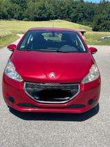 Peugeot 208 TÜV bis 05/27 + 8-fach bereift  - gebrauchte Peugeot 208 aus dem Jahr 2013