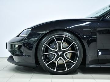 2026 Porsche TAYCAN photo 6