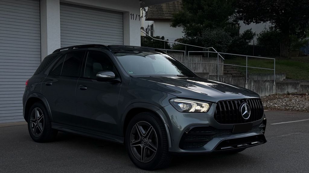 Image of Mercedes-Benz GLE 300