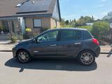 Renault Ranault Clio Modell Initiale Paris 1.6 Ben... - Renault Clio Paris mit Benzin-Antrieb