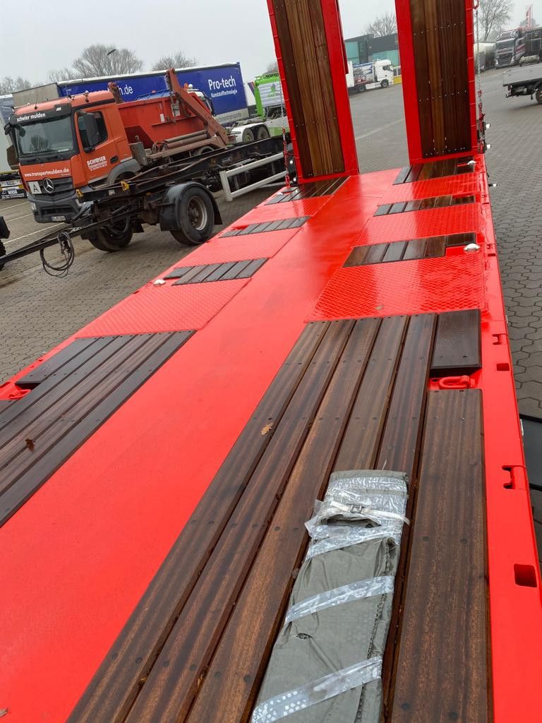 Fahrzeugabbildung Kässbohrer K.SLA 3 ausziehbarer tele Tiefbett Auflieger