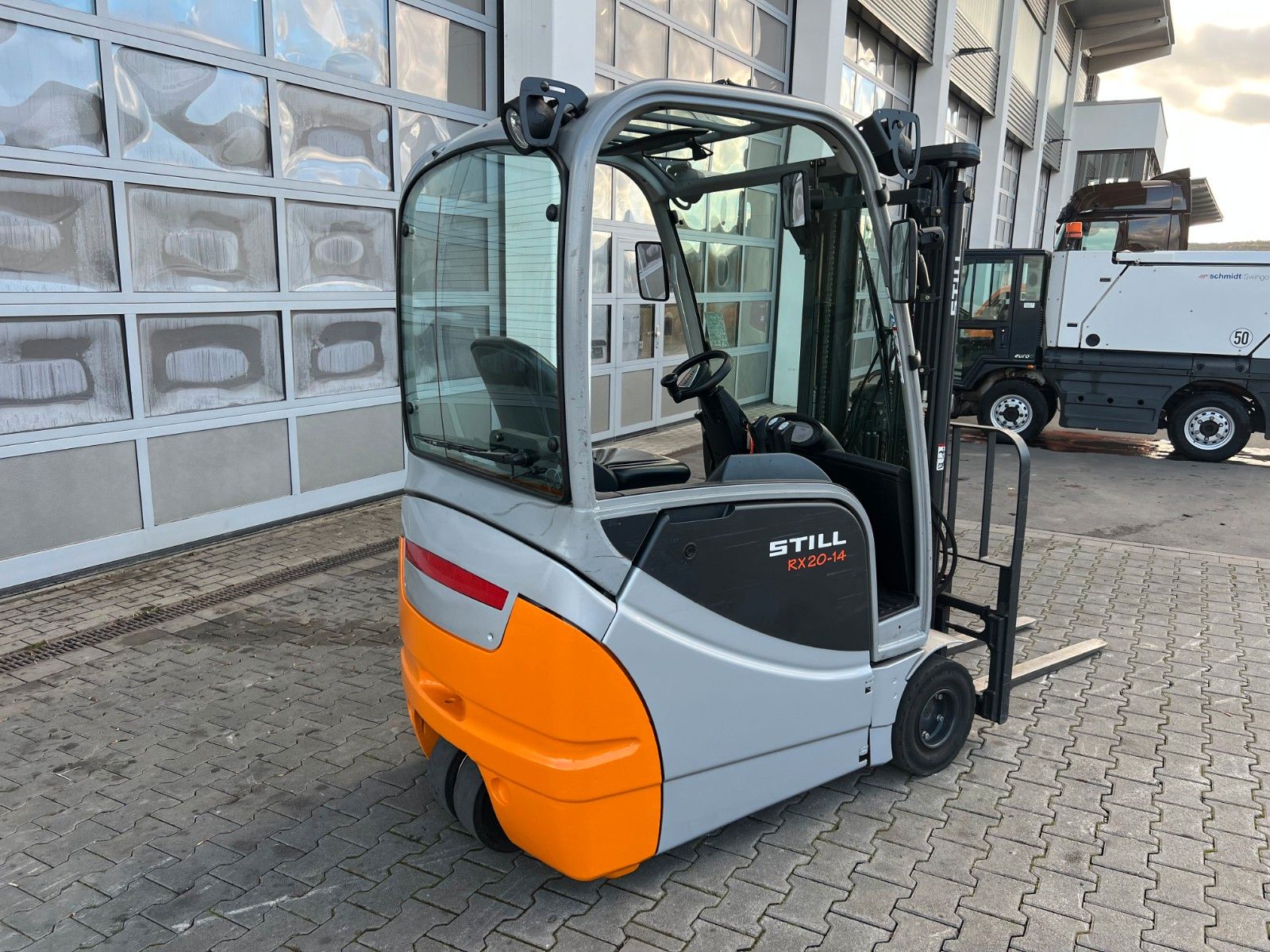 Fahrzeugabbildung Still RX20-14 / Triplex: 4.60m! / nur 2.438h! / SS