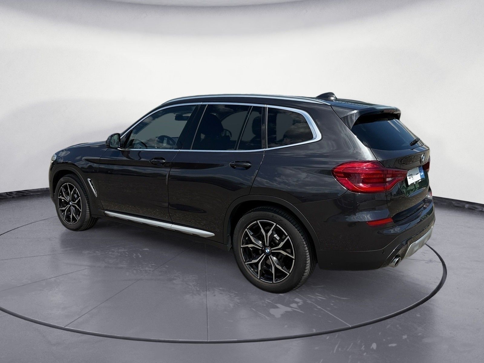 BMW X3 xDrive30d xLine Navi Tempom.aktiv Head Up Sta imagem 3