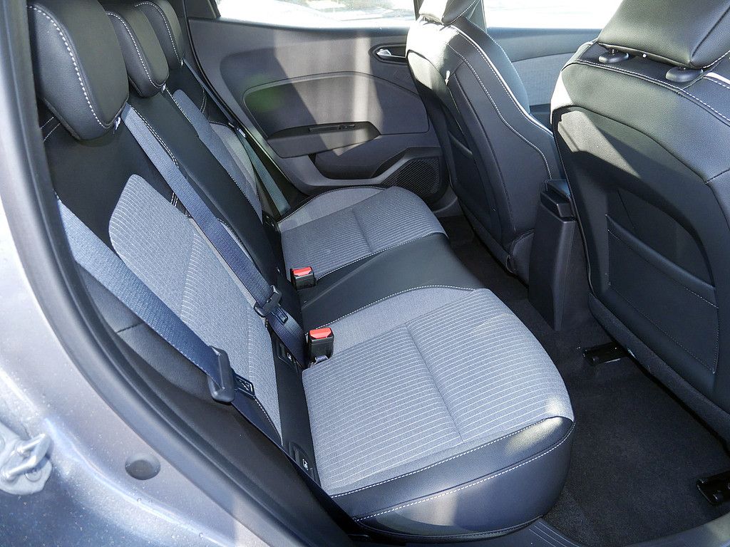 Fahrzeugabbildung Renault Clio Techno TCe 90 Automatik