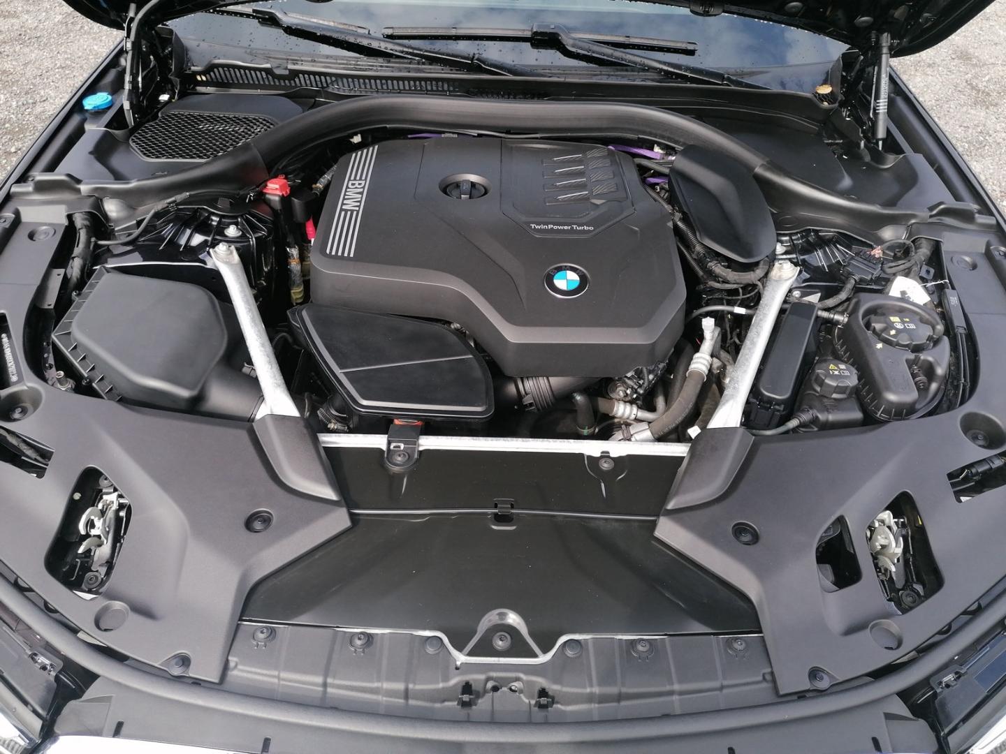 BMW 530 i xDrive Touring M Sportpaket Luftfederung S