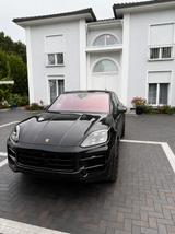 Porsche SportDesign | BOSE | Pano | AHK | 360° | 21" RS 