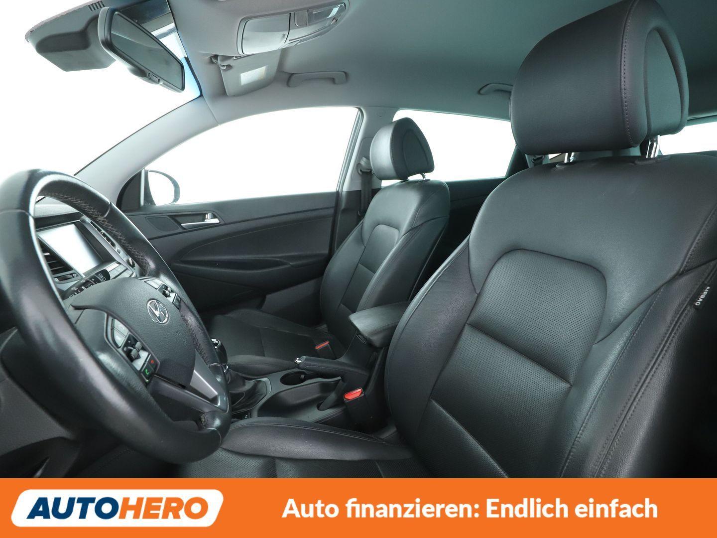 Hyundai Tucson 1.6 Classic blue 2WD *NAVI*TEMPO*CAM*PDC*