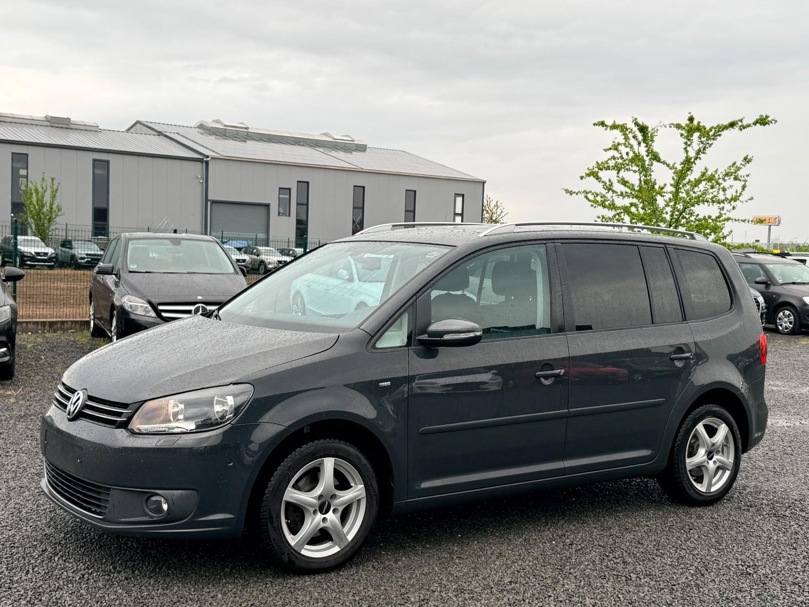 Volkswagen Touran  1,2 TSI Cup   1.Hand
