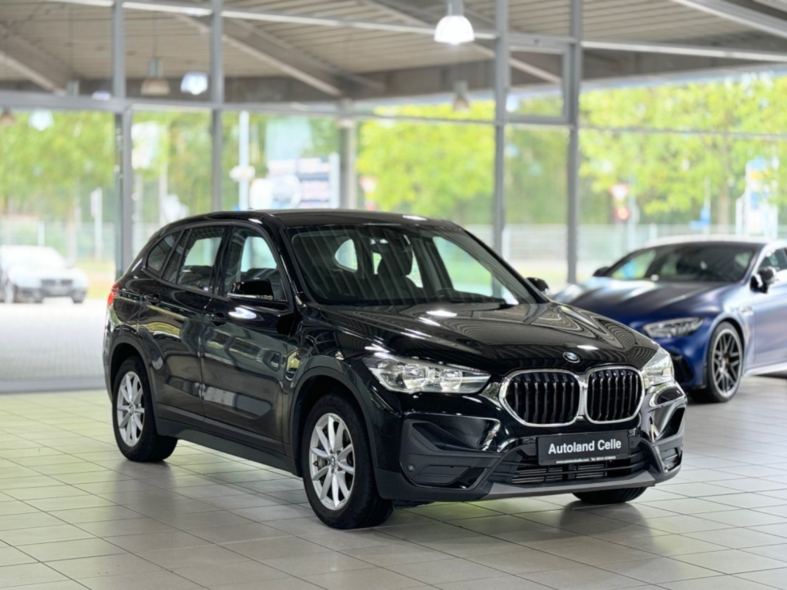 Fahrzeugabbildung BMW X1 xD25e Parkassist DAB Navi Geschwindigkeitsreg