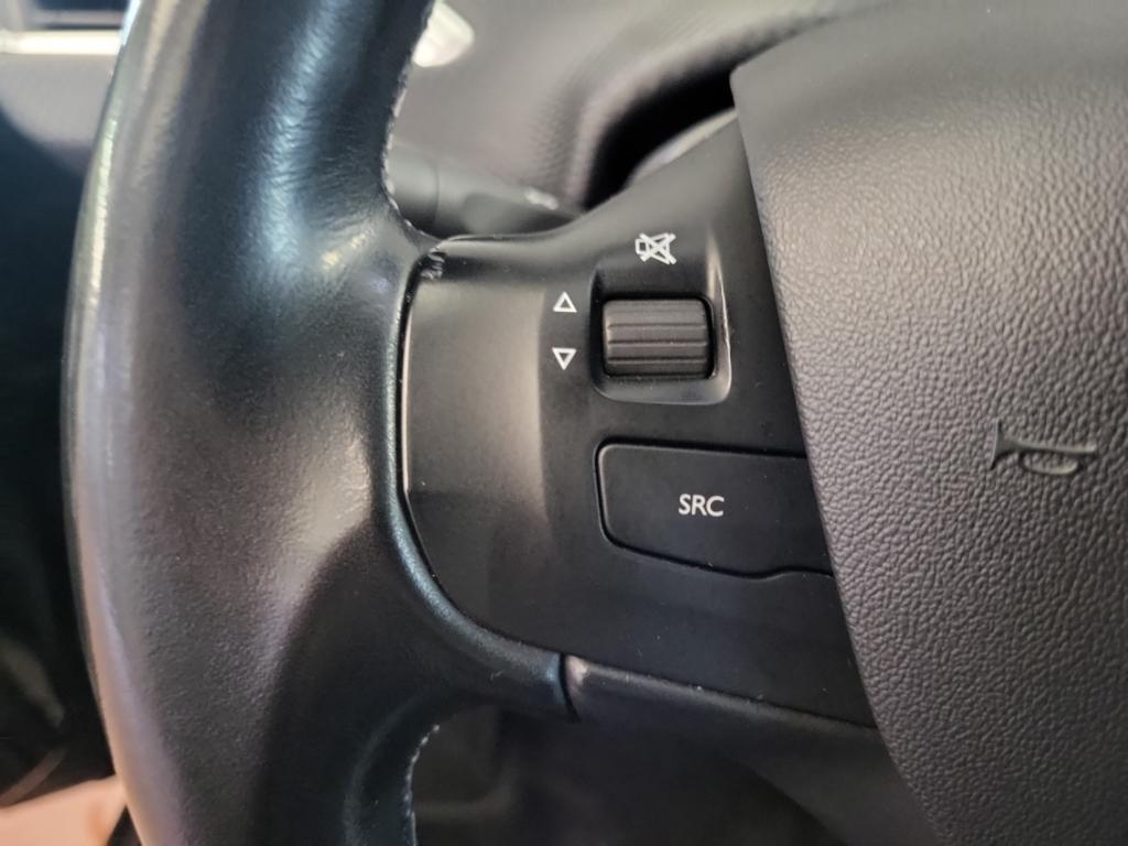 Peugeot 2008 Allure ALLWETTER NAV PANODACH AHK KAMERA SI
