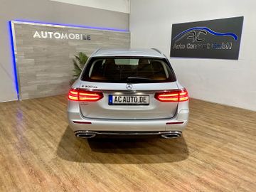 Fahrzeugabbildung Mercedes-Benz E 300de*T-Modell*Avantgarde*WIDESCREEN*AMBILIGHT