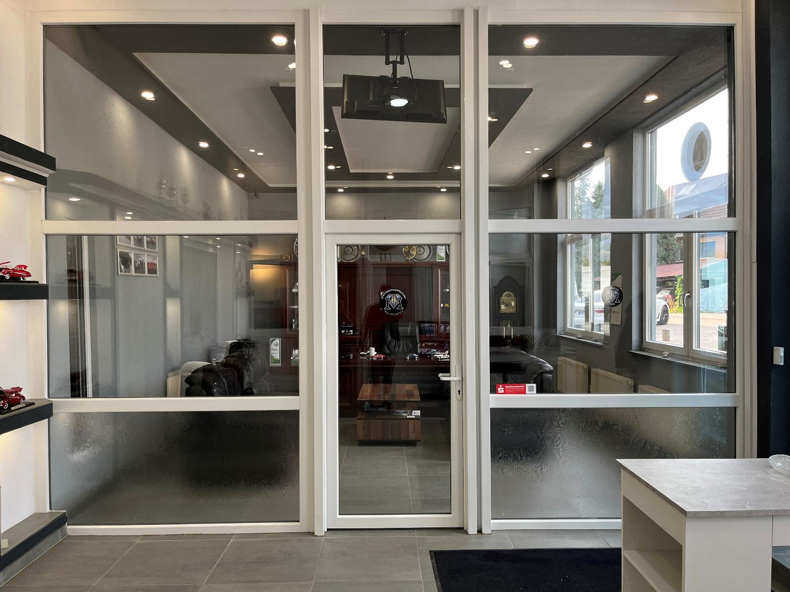 showroom-image-top