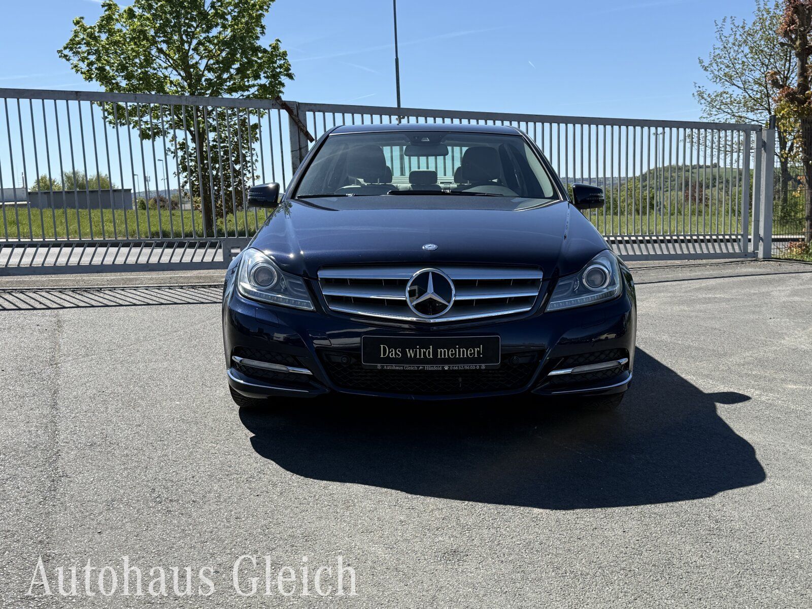 Fahrzeugabbildung Mercedes-Benz C 180 CGI Elegance BE Ausstattung BlueEfficiency