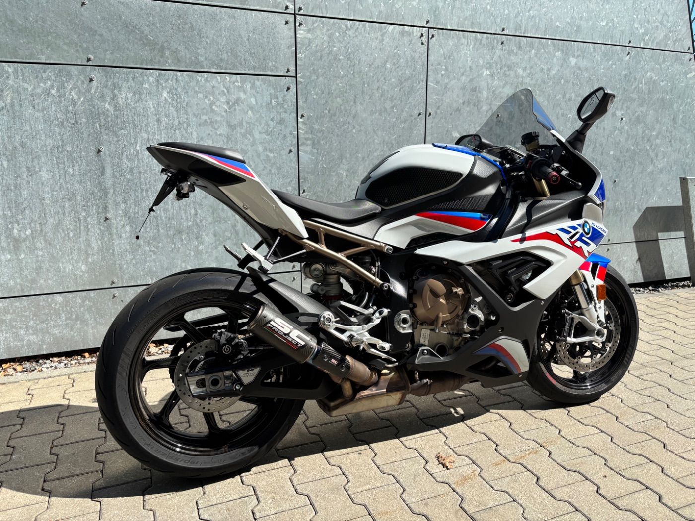 Fahrzeugabbildung BMW S 1000 RR M-Paket Dynamik-Paket Carbonräder