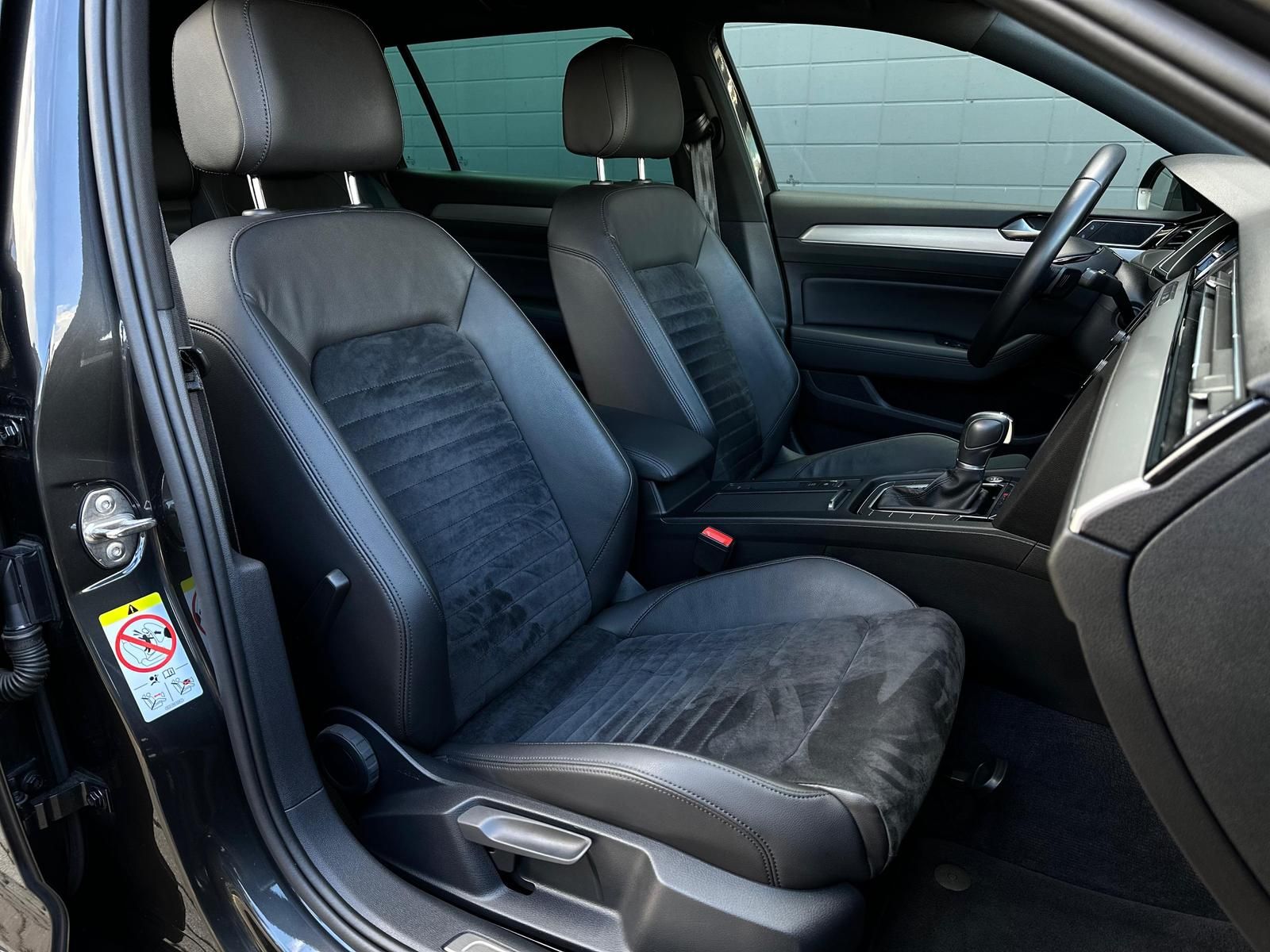 VW Passat 2.0TDI HIGHLINE 4M - Image 15