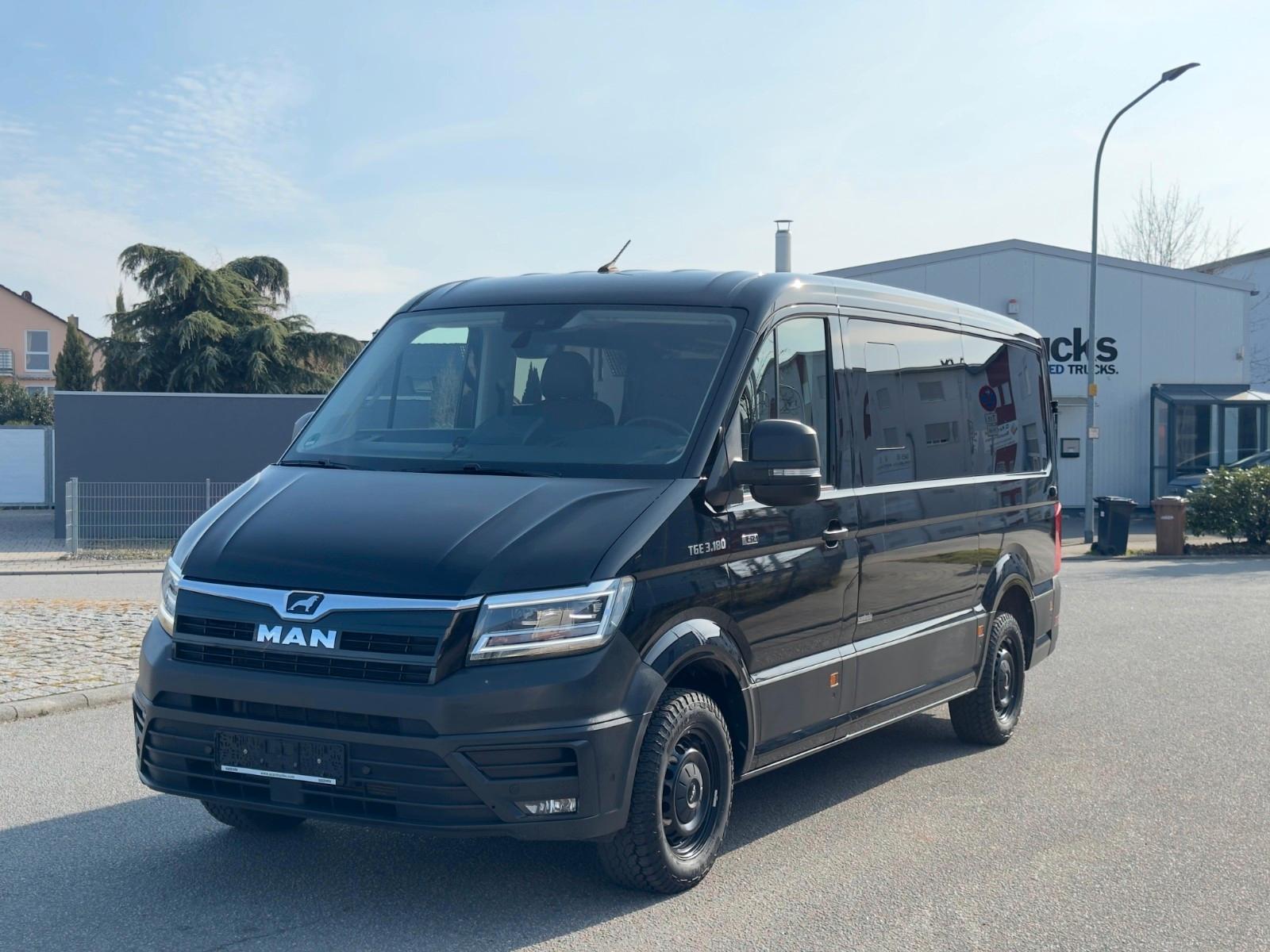 MAN TGE 3.180 *4x4, Autom*9 Sitzer*Stdh*Voll!!!*