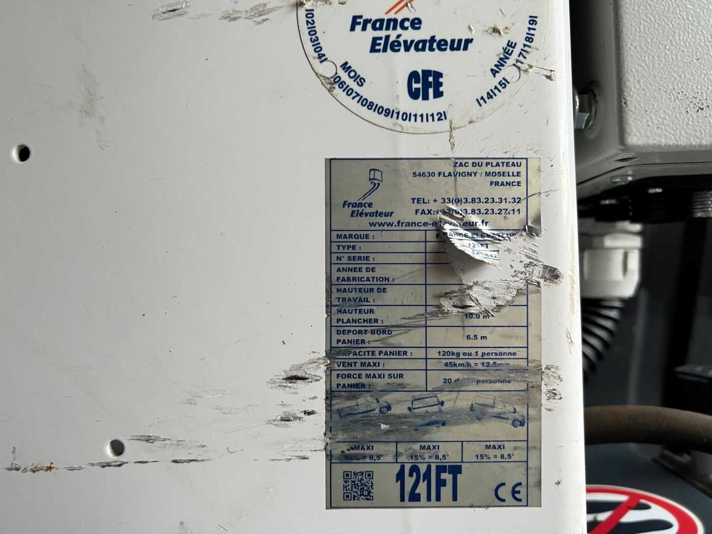Fahrzeugabbildung Renault Master 2.3 dCi / France Elevateur 121FT, 12m