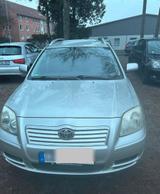 Toyota Avensis Combi Executive 1,8 2006 - Toyota Avensis aus 2006: Kombi