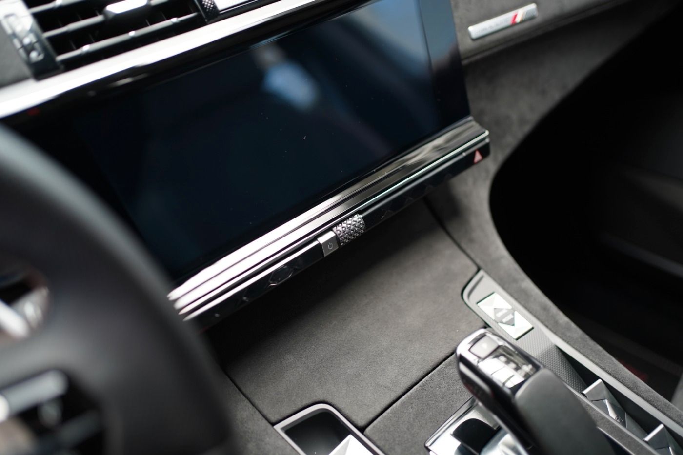 Fahrzeugabbildung DS Automobiles DS7 Crossback E-Tense 225 Performance Line+