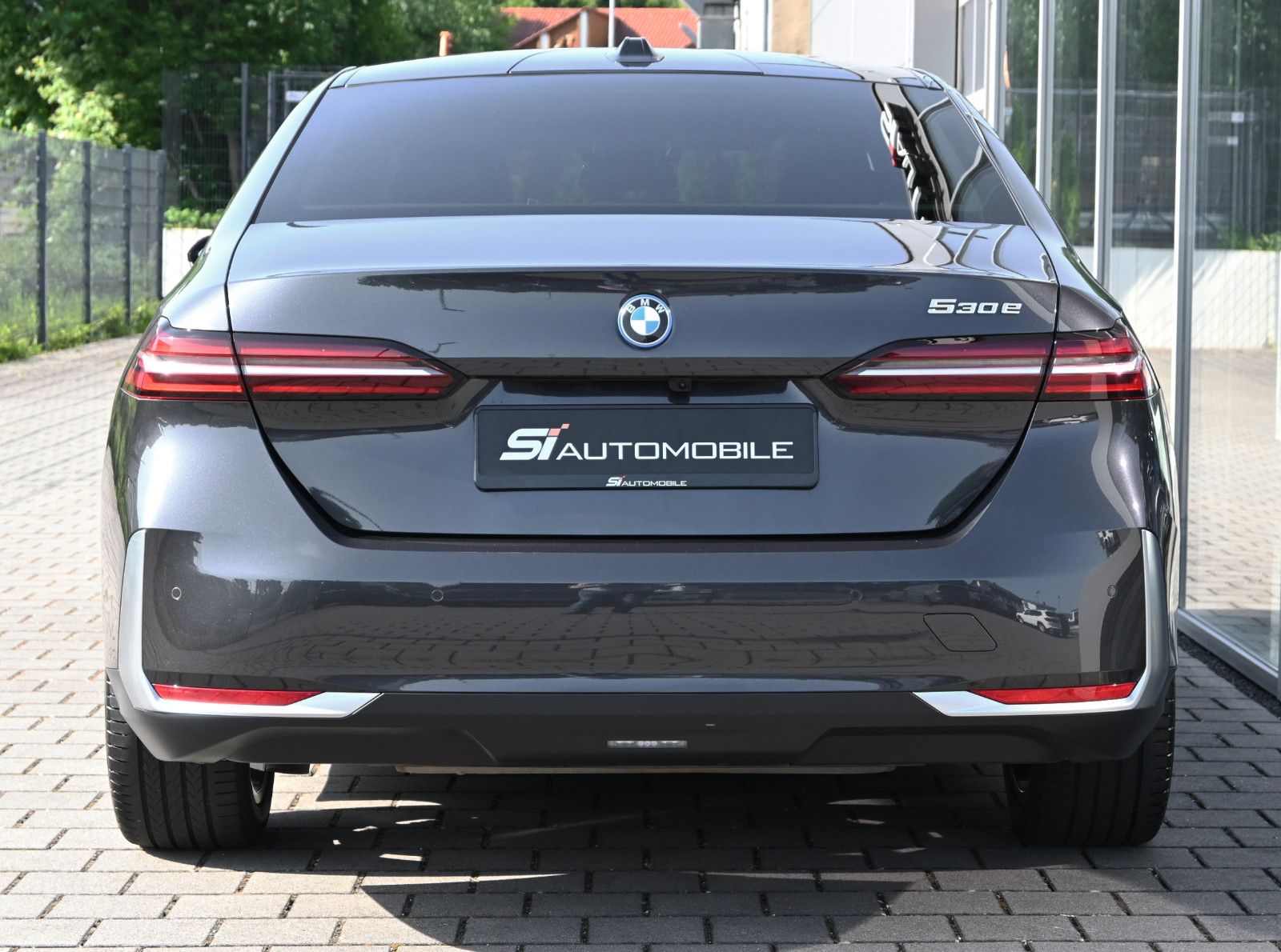 Fahrzeugabbildung BMW 530e Aut. °UVP 88.479€°ACC°B&W°PANO°MERINO°360°