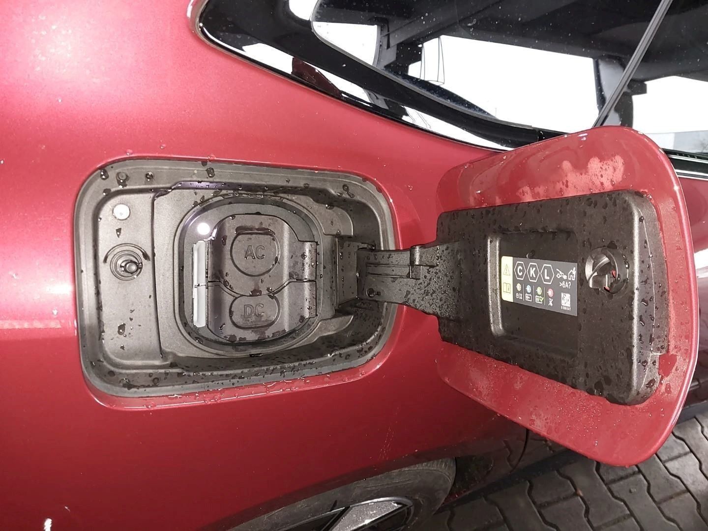 Fahrzeugabbildung BMW i4 eDrive40 M Sportpaket Driving Assistant Profe