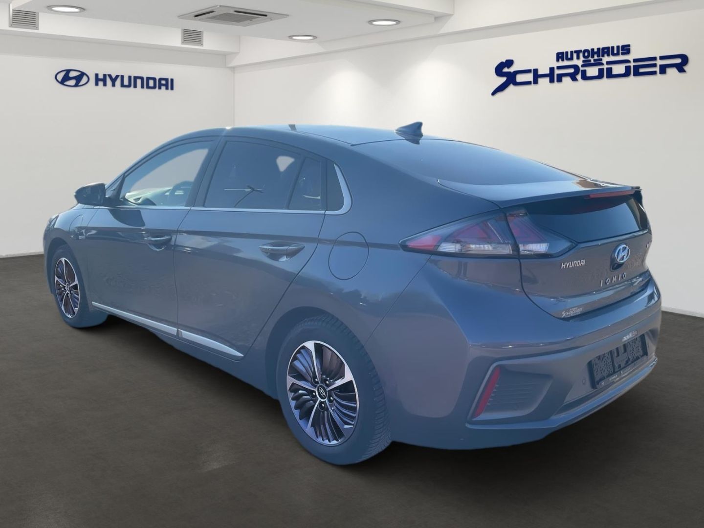 Fahrzeugabbildung Hyundai IONIQ 1.6 Plug-In Hybrid PREMIUM Navi Kamera Sit