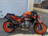 KTM Duke 890GP - KTM 890 DUKE GP