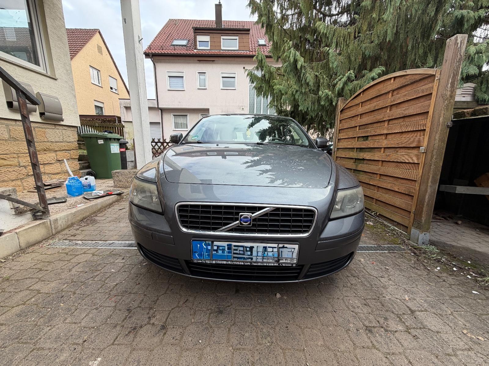 Volvo V50 2007 — rear view