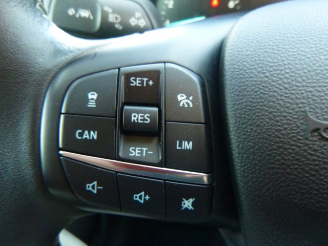 Fahrzeugabbildung Ford Fiesta 1.0 Titanium>NAV/KAM/PDC/Sitzheiz<