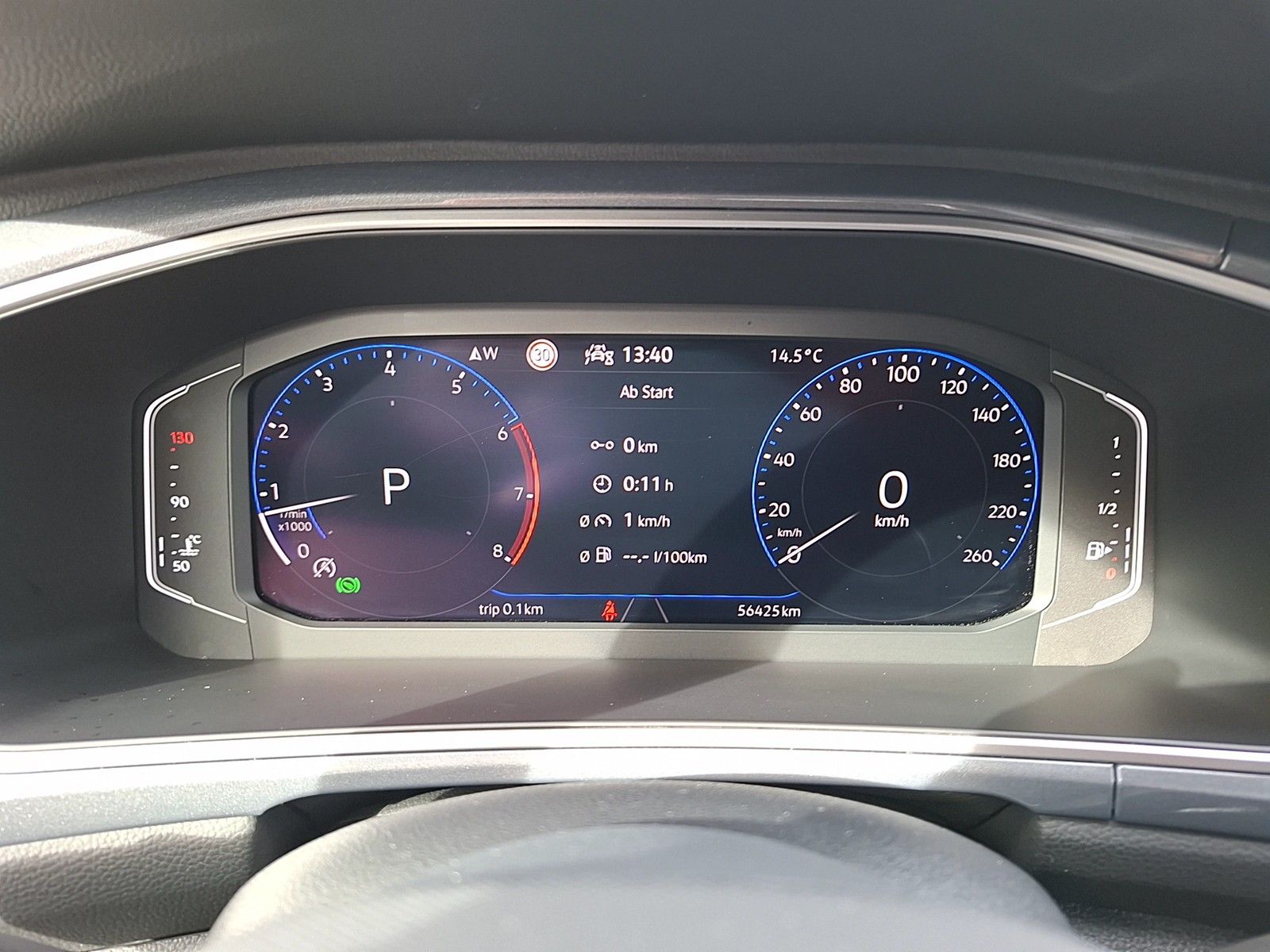 Fahrzeugabbildung Volkswagen T-Roc TSI Style DSG LEDplus Navi AID ACC RFK SH