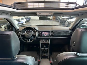 Skoda Kodiaq *7-SITZER*KEYLESS*PANO*MEMORY*AHK*LED*